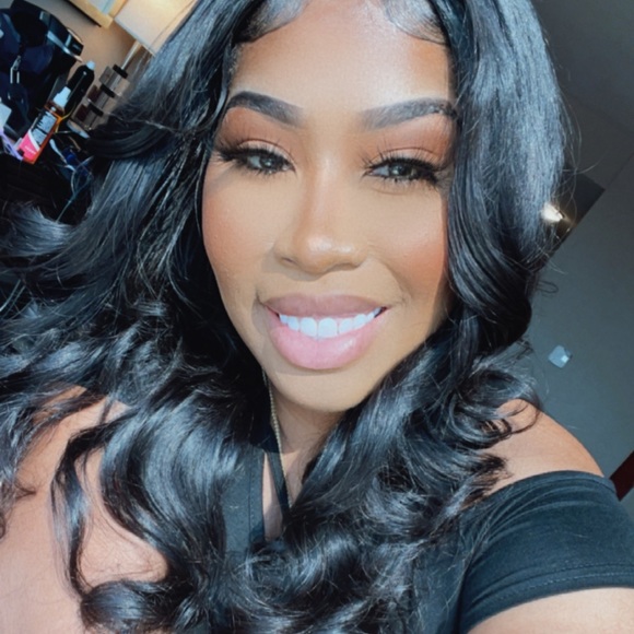 Meet your Posher, Nina - Picture 1 of 1